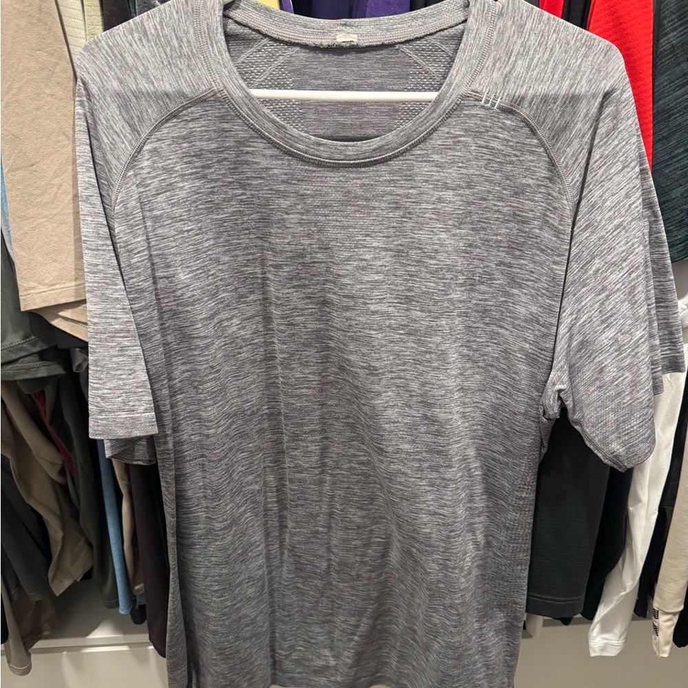 Gray lululemon Metal Vent T-shirt